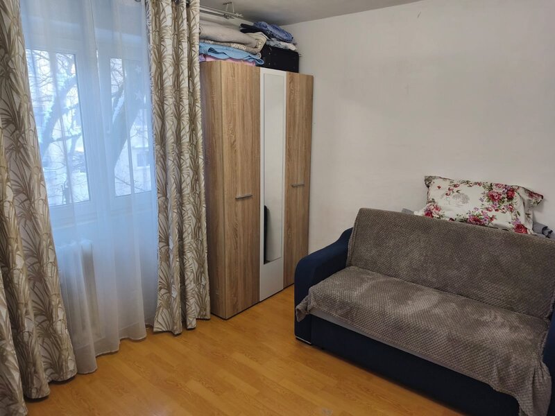 Berceni, Uioara, 2 camere,
