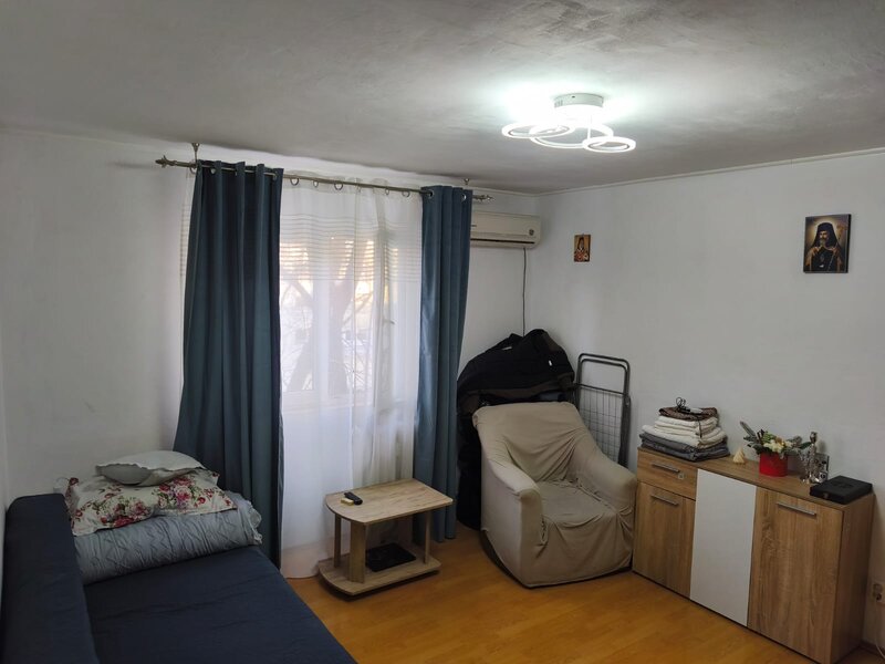 Berceni, Uioara, 2 camere,